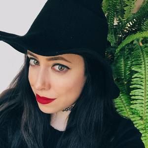 Meet your Posher, Ana